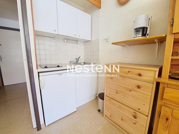 À 400 m de la plage : Studio cabine avec piscine à seulement 80 000 € !