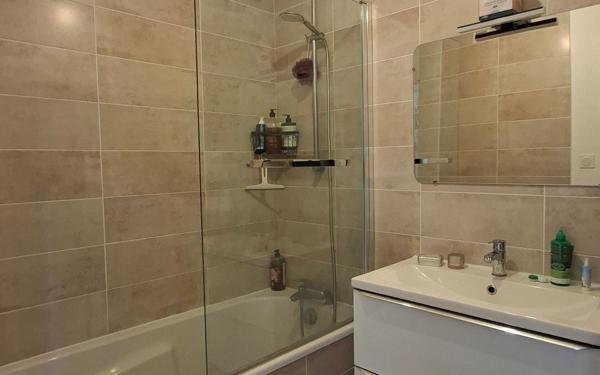 Appartement à vendre    3 pièces • 82 m2 Bourg-en-Bresse