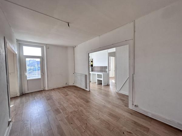 Appartement à vendre 70 000 € Aureilhan 5 p 105 m² DPE F