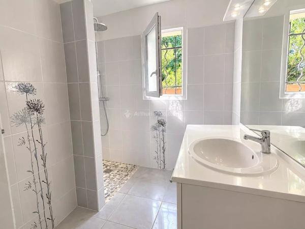 Vente                                                      Maison
                        
                     4 pièces                      95 m2                     à Gaillac