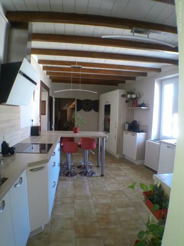 CHATEAUBERNARD A Vendre Maison 8 Pièces avec Studio 2 Pièces