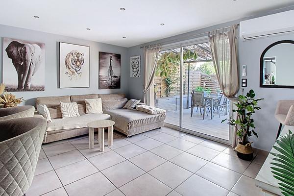 EXCLUSIVITÉ A VENDRE Appartement d'environ 60m² avec 2 chambres, terrasse 45m2