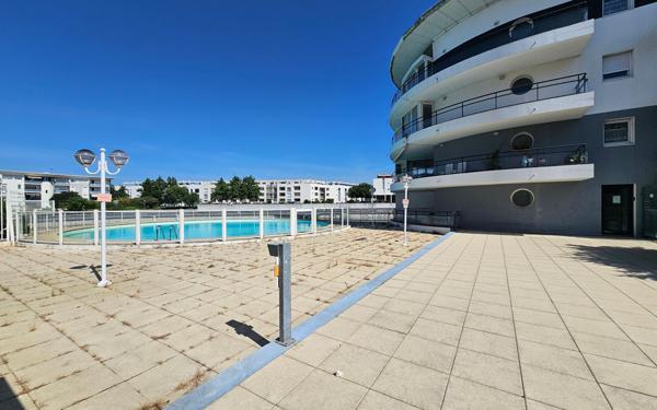 Appartement à vendre    2 pièces • 32 m2 La Rochelle