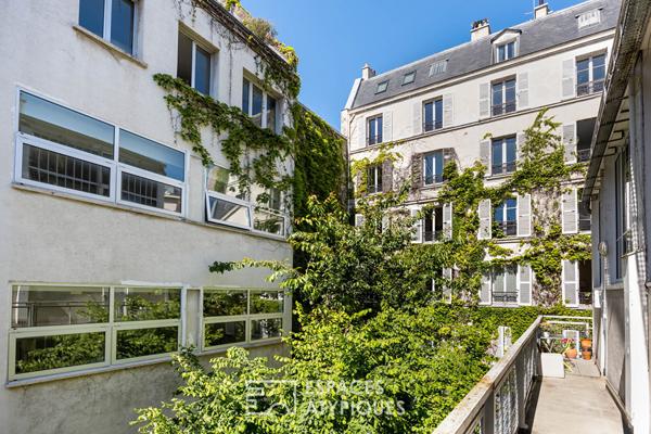Atelier d’artiste en Duplex proche du jardin du Luxembourg et de Notre-Dame des Champs