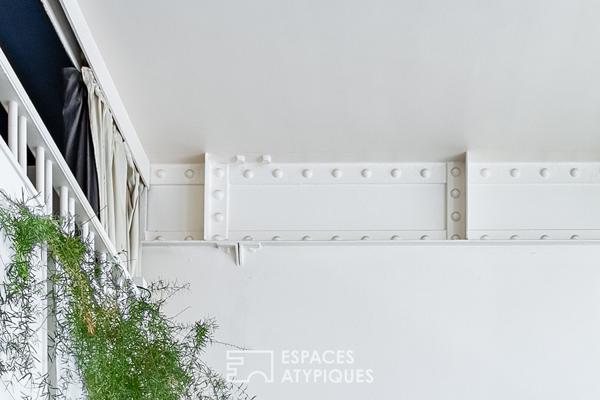 Atelier d’artiste en Duplex proche du jardin du Luxembourg et de Notre-Dame des Champs