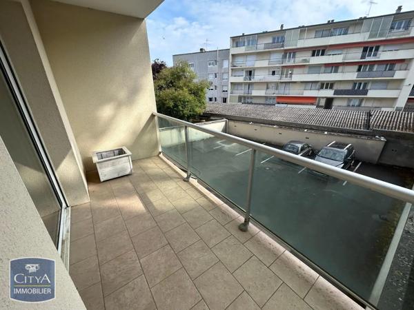 Appartement à louer 3 pièces 68.31m² Châteauroux (36000)
