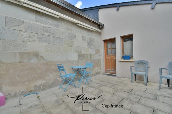 Charmante maison en pierres - située au coeur des Rosiers sur Loire