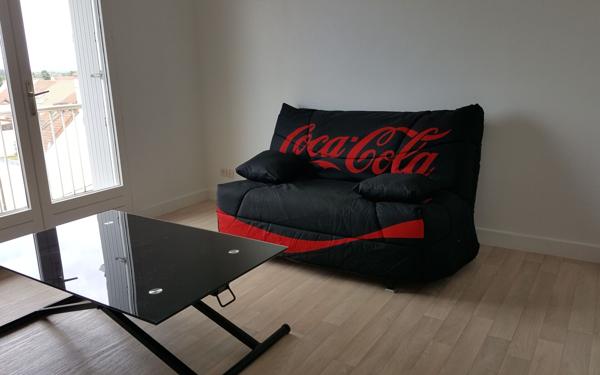 Appartement à louer    1 pièce • 18,58 m2 Commentry