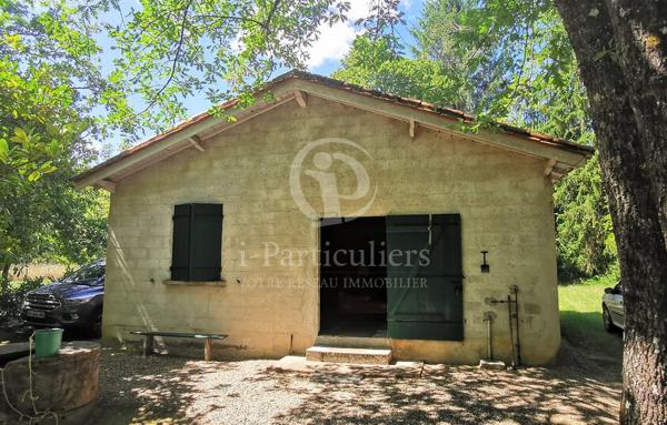 Terrain de 10 302 m²