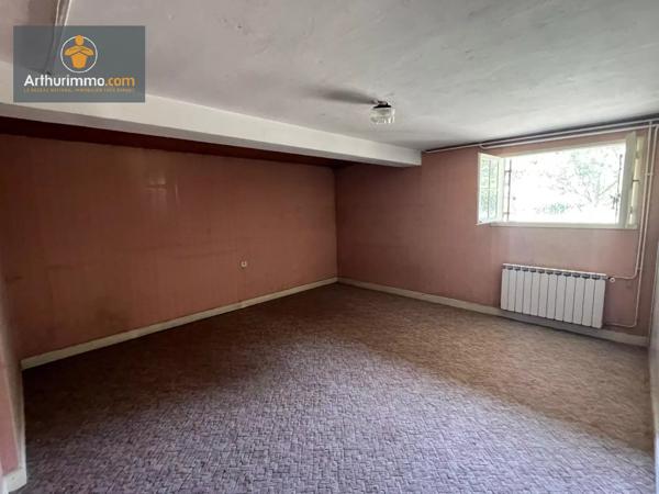 Vente                                                      Maison
                        
                     5 pièces                      142 m2                     à Miramont-de-Guyenne