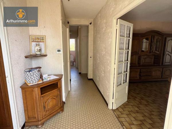 Vente                                                      Maison
                        
                     5 pièces                      142 m2                     à Miramont-de-Guyenne