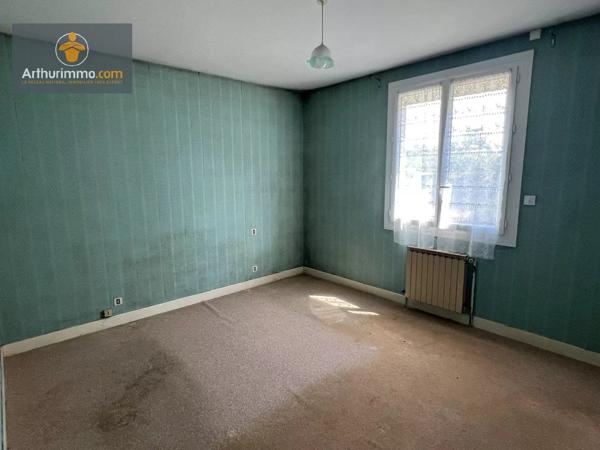 Vente                                                      Maison
                        
                     5 pièces                      142 m2                     à Miramont-de-Guyenne