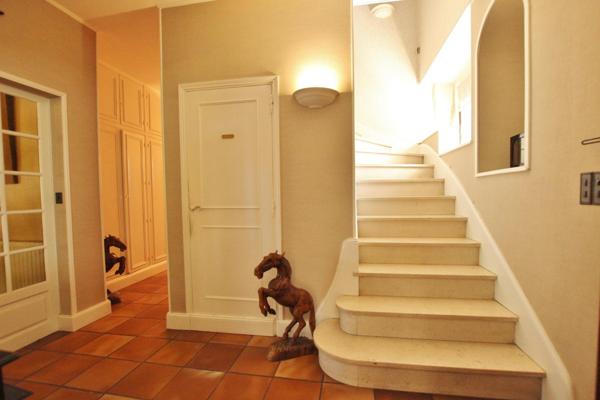 Maison à Thouars, 79100 - 8 pièces 230m²