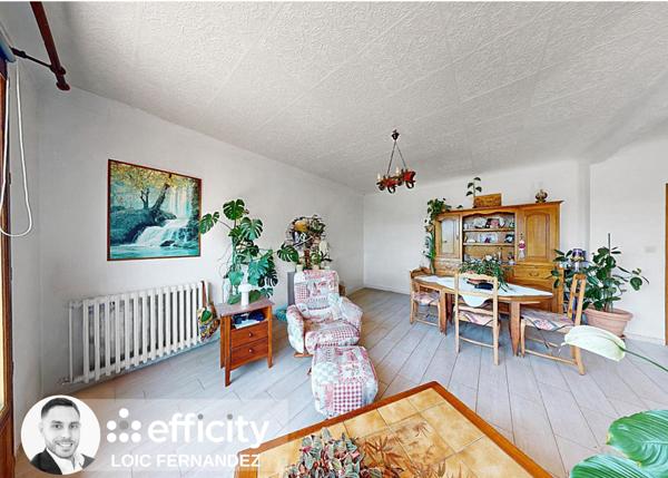Maison
         6 pièces
        - 170 m² 435 000 € *