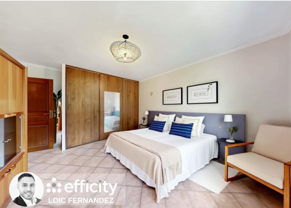 Maison
         6 pièces
        - 170 m² 435 000 € *