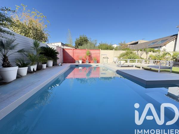 Maison à vendre 7 pièces 193 m² Mérignac