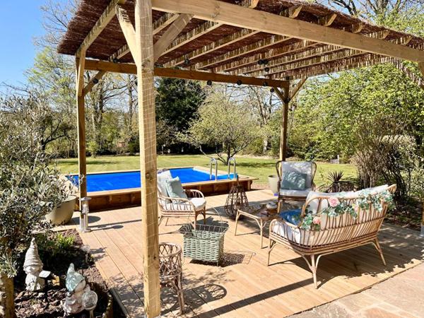à 5 minutes de Blangy le château, maison tout confort avec piscine