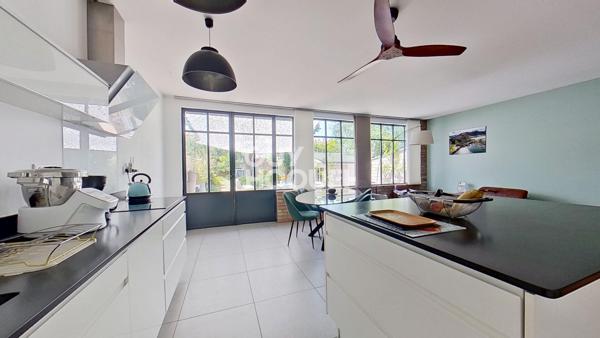LA ROCHELLE - QUARTIER LA GENETTE - MAISON COSY FAMILIALE AVEC TERRASSE, JARDIN ET GARAGE