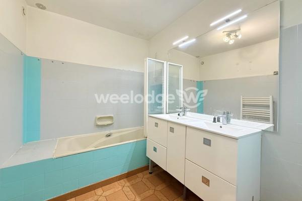 Appartement à vendre 5 pièces de 117,73 m² à Fréjus