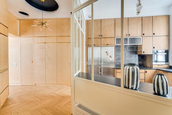 PARIS 2ᵉ – OPÉRA / QUATRE-SEPTEMBRE – COUP DE CŒUR POUR CE MAGNIFIQUE 3 PIÈCES HAUSSMANNIEN DE 97 M²
