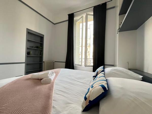 PARIS 2ᵉ – OPÉRA / QUATRE-SEPTEMBRE – COUP DE CŒUR POUR CE MAGNIFIQUE 3 PIÈCES HAUSSMANNIEN DE 97 M²