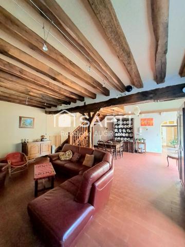 ANCIENNE FERME AVEC DEPENDENCES ***(plutôt rare)