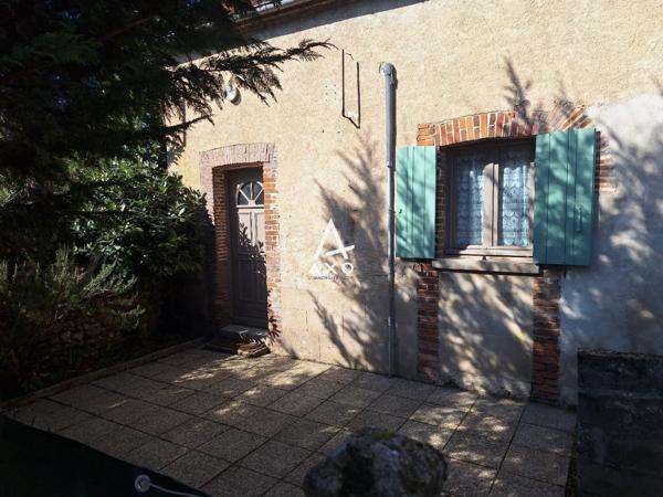 Maison avec nombreuses dépendances et fort potentiel d'aménagement