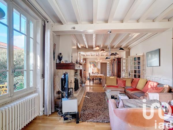 Maison à vendre 8 pièces 243 m² Vénissieux