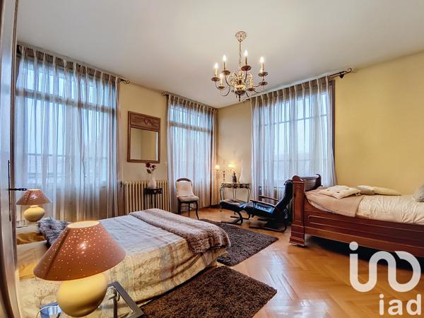 Maison à vendre 8 pièces 243 m² Vénissieux