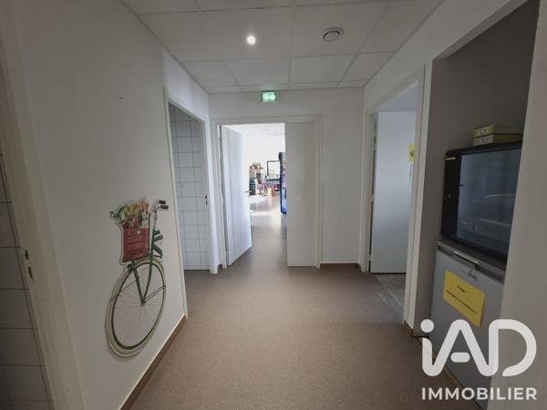 Immeuble à vendre 313 m² Venasque