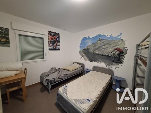 Immeuble à vendre 313 m² Venasque