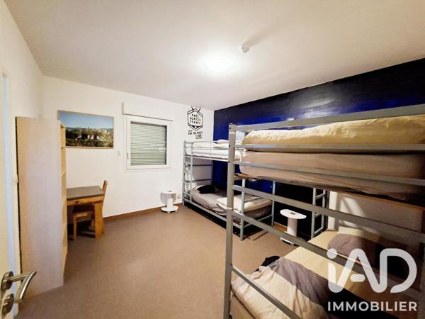Immeuble à vendre 313 m² Venasque