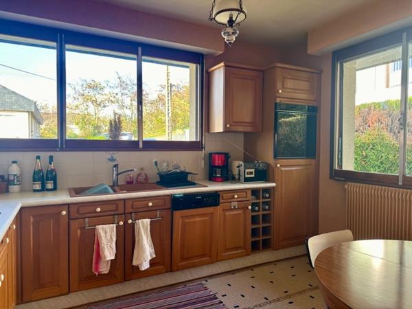 Maison à vendre SAUMUR 4 chambres - vie de plain-pied, jardin, garage