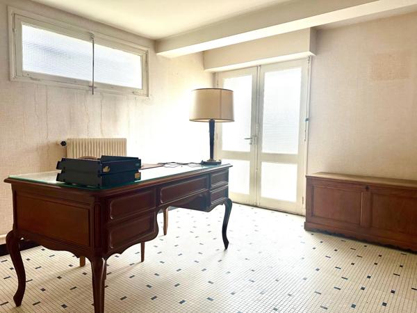 Maison à vendre SAUMUR 4 chambres - vie de plain-pied, jardin, garage