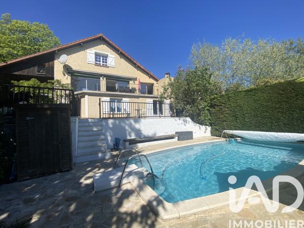 Maison à vendre 8 pièces 170 m² Saint-Fargeau-Ponthierry