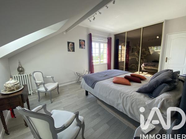 Maison à vendre 8 pièces 170 m² Saint-Fargeau-Ponthierry