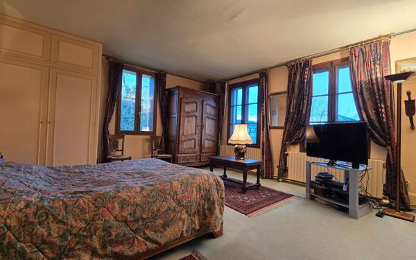 Maison à vendre    6 pièces • 202 m2 Vernon