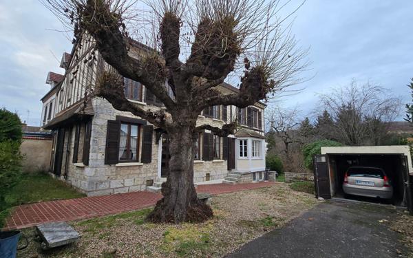 Maison à vendre    6 pièces • 202 m2 Vernon