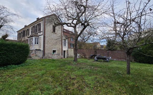 Maison à vendre    6 pièces • 202 m2 Vernon