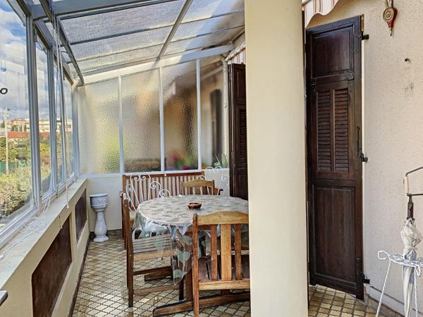 Maison à vendre à Cagnes sur Mer - 5 chambres avec vue mer