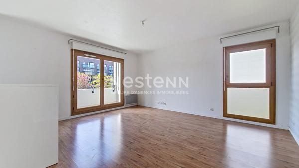 Appartement lumineux 4 pièces plein SUD avec parkings, à vendre au coeur Croix Bonnet à Bois d'Arcy