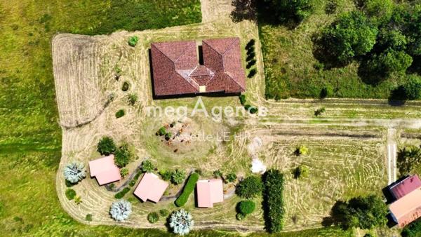 Maison à SINNAMARY, 97315 - 8 pièces 350m²