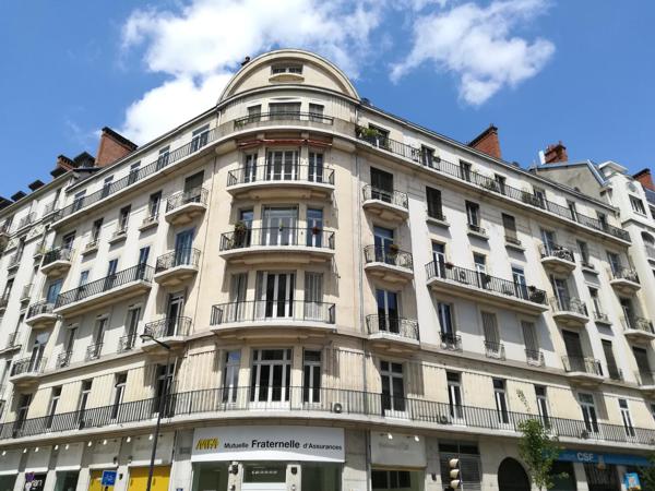 Appartement · Location Grenoble (38000) 3 pièces · 101m²