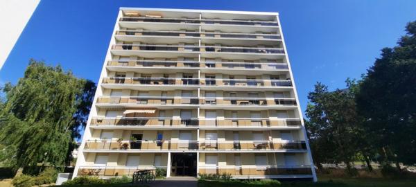 Appartement T4 à louer - 75 m² (réf : 395804)