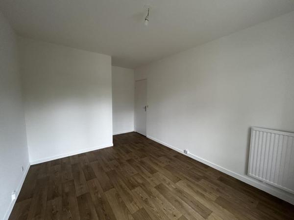 Appartement T4 à louer - 75 m² (réf : 395804)