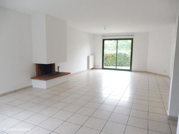 Maison T8 à louer Saint Gregoire - 136 m² (réf : 554033)