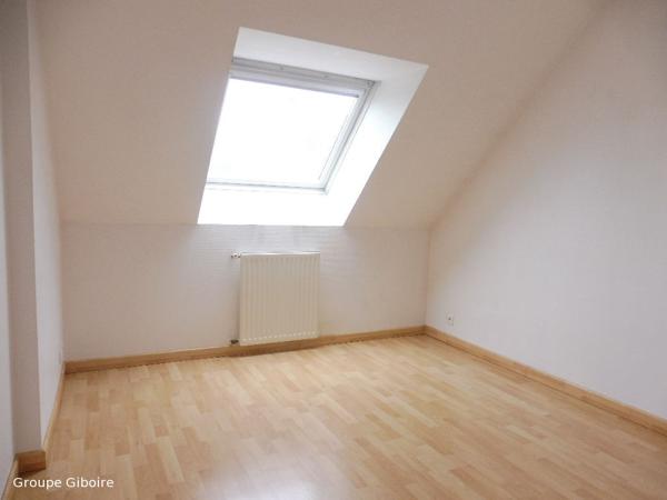 Maison T8 à louer Saint Gregoire - 136 m² (réf : 554033)