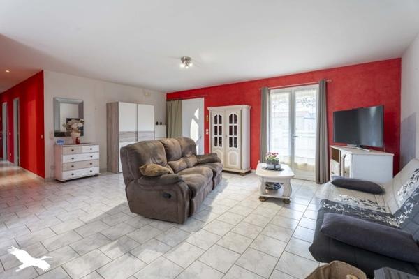 Maison à vendre 250 275 € Saint-Simon-de-Bordes 5 p 113 m² DPE C
