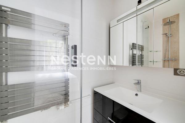 Paris 16eme - Avenue Victor Hugo - Appartement 5 pieces - 3 chambres - Patio prive - Cave