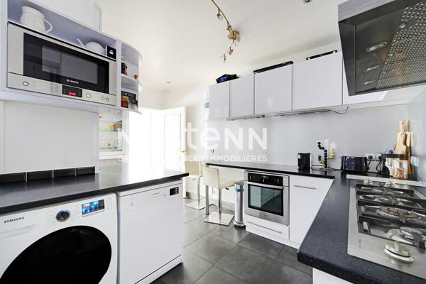 Paris 16eme - Avenue Victor Hugo - Appartement 5 pieces - 3 chambres - Patio prive - Cave